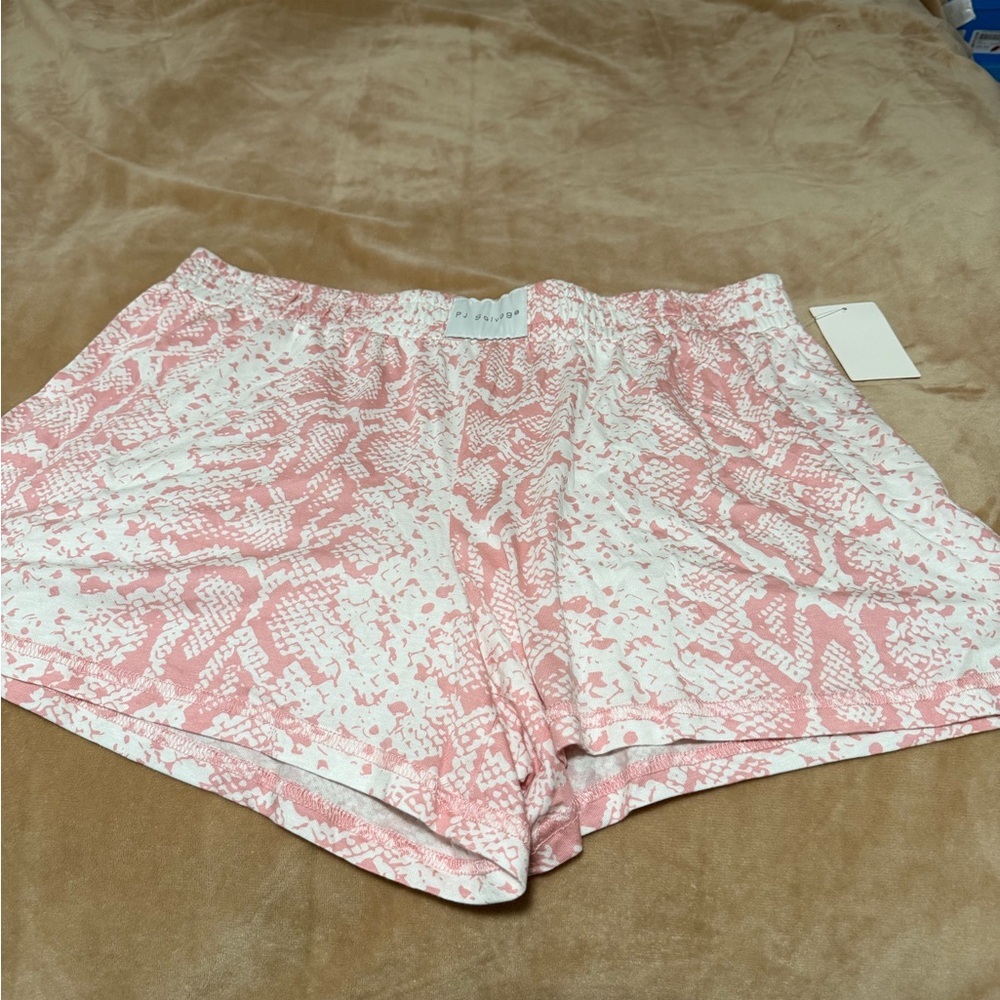 PJ Salvage Pink and White Snakeskin Print Women's Boxer Pajama Shorts Large NWT